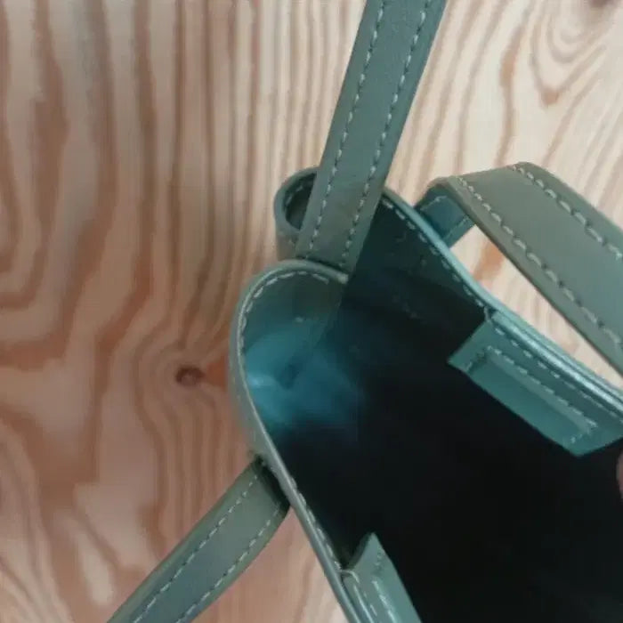 [BUNJANG] Beanpole On Air Mini Tote Bag - Khaki / 빈폴 온에어 핸드폰 미니 토트백 카키