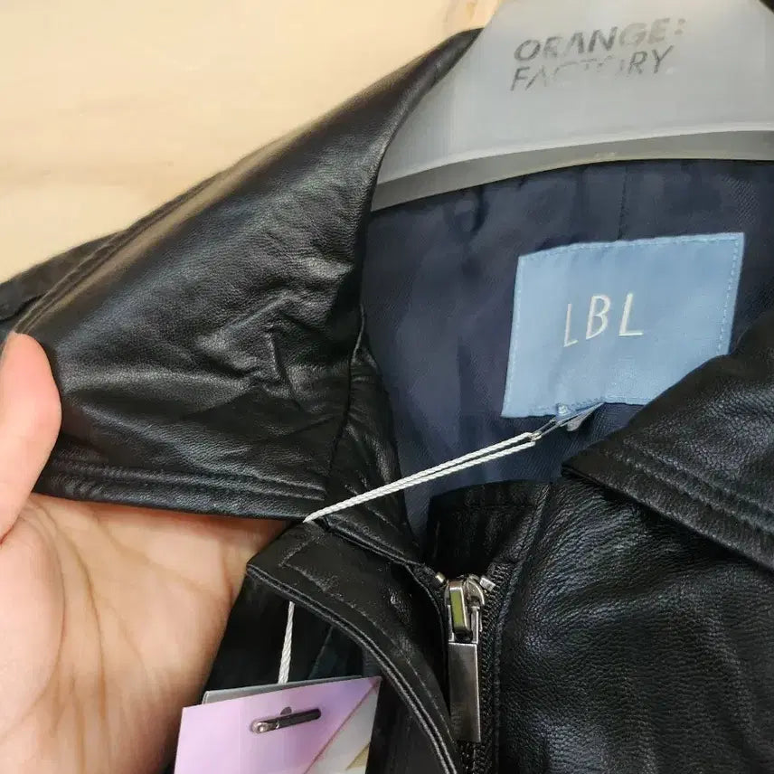 [BUNJANG] LBL Vegan Leather Vest Jacket / 445) LBL 비건레더 조끼자켓