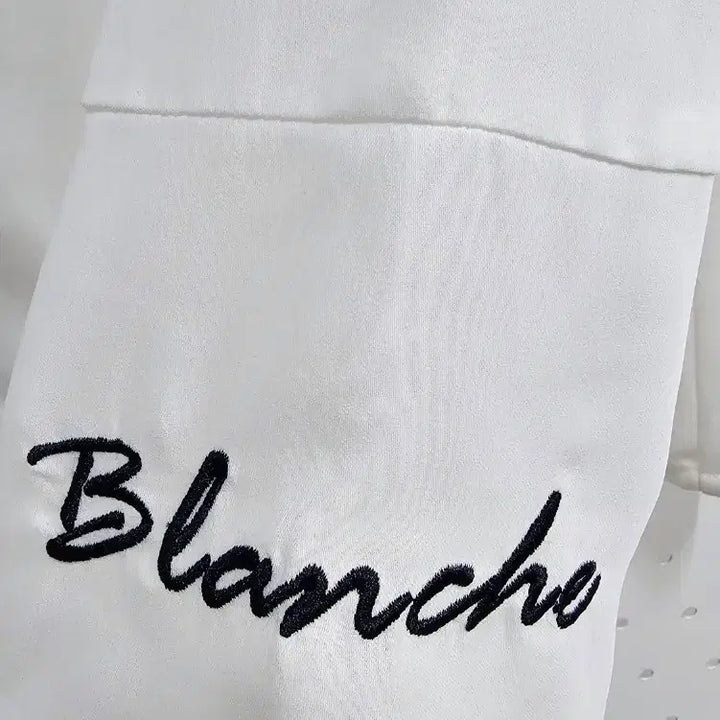 [BUNJANG] MIXXO Lettering White Blouse / 미쏘 파이핑 블라우스 레터링 화이트 블라우스