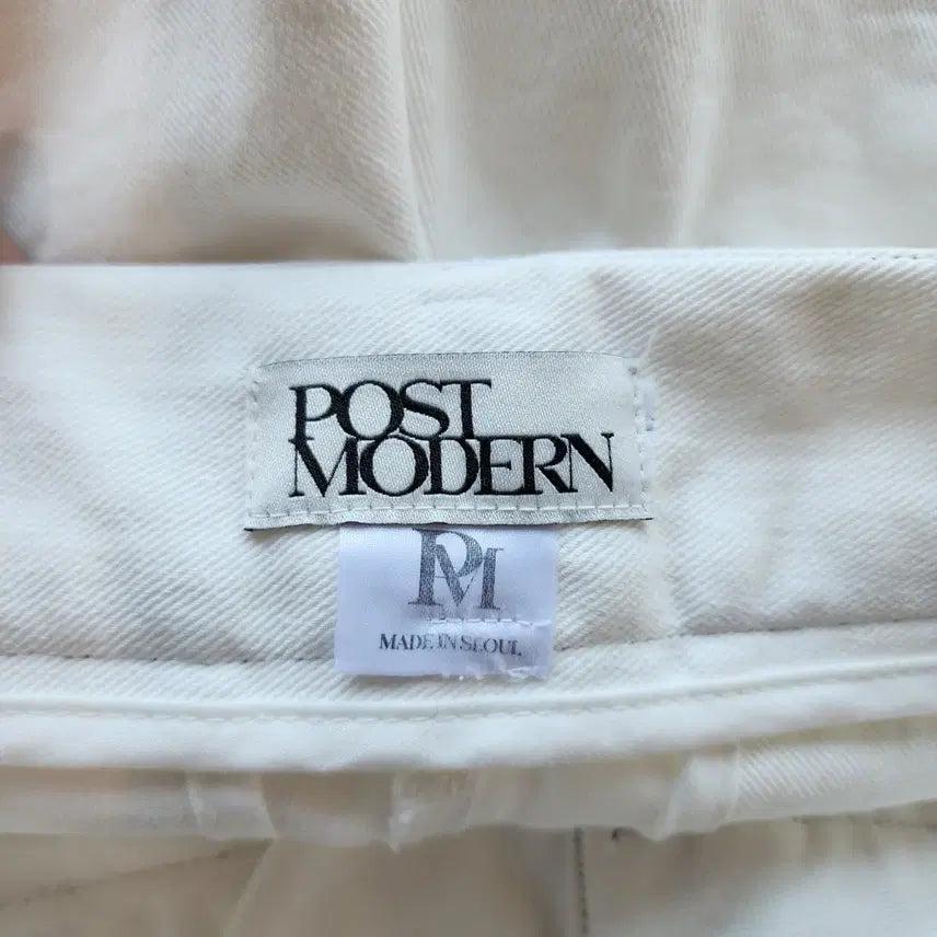 [BUNJANG] POST MODERN White Stitch Denim Pants / POST MODERN 화이트 스티치 데님 팬츠