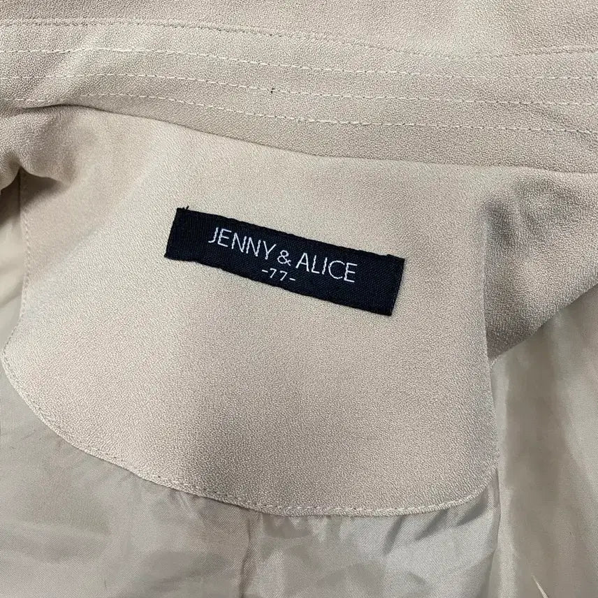 [BUNJANG] Jenny &amp; Alice Beige Belted Trench Coat / 제니앤앨리스 베이지 벨트 트렌치코트