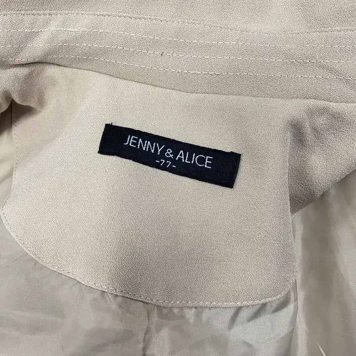 [BUNJANG] Jenny &amp; Alice Beige Belted Trench Coat / 제니앤앨리스 베이지 벨트 트렌치코트