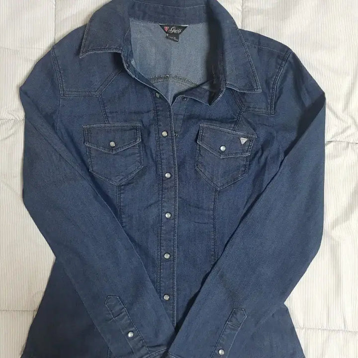 [BUNJANG] Guess Denim Shirt / 게스 데님셔츠