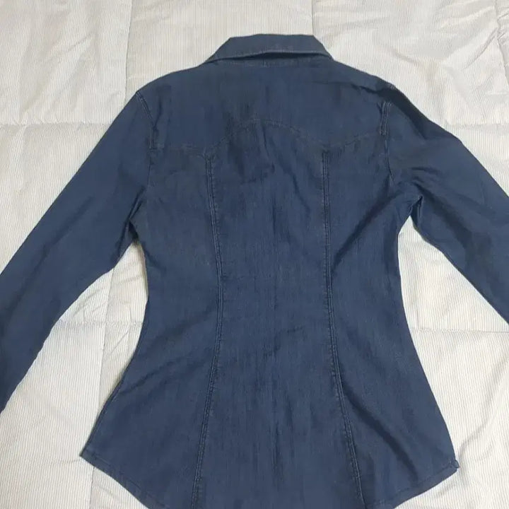 [BUNJANG] Guess Denim Shirt / 게스 데님셔츠