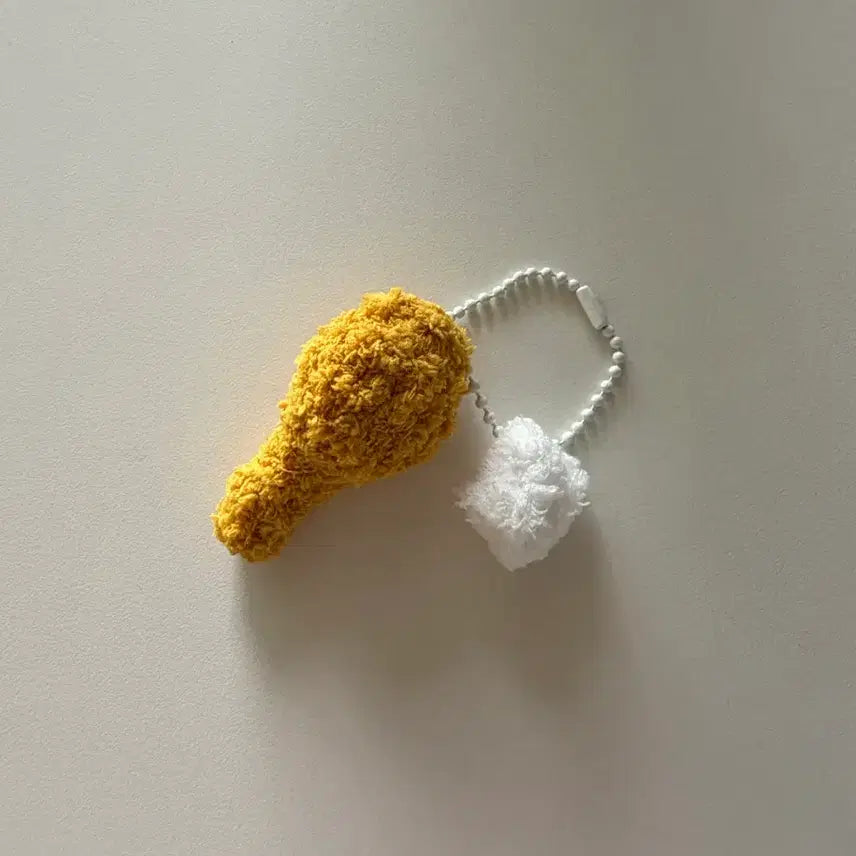 [BUNJANG] Fried Chicken Leg Crochet Keyring / 후라이드 닭다리 치킨 뜨개 키링
