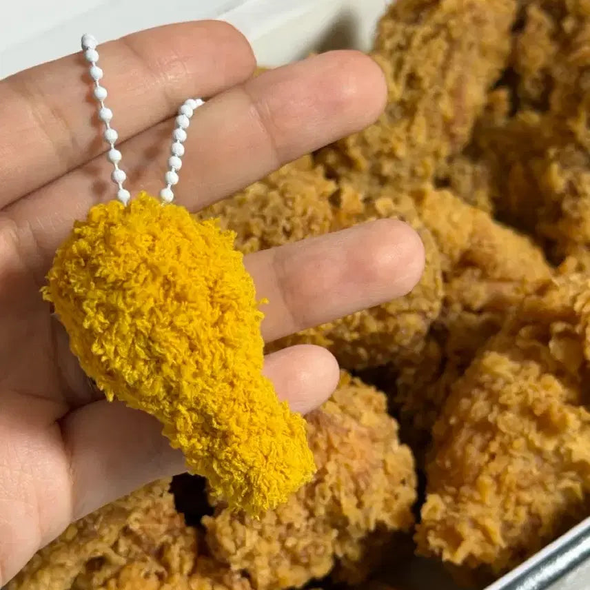 [BUNJANG] Fried Chicken Leg Crochet Keyring / 후라이드 닭다리 치킨 뜨개 키링