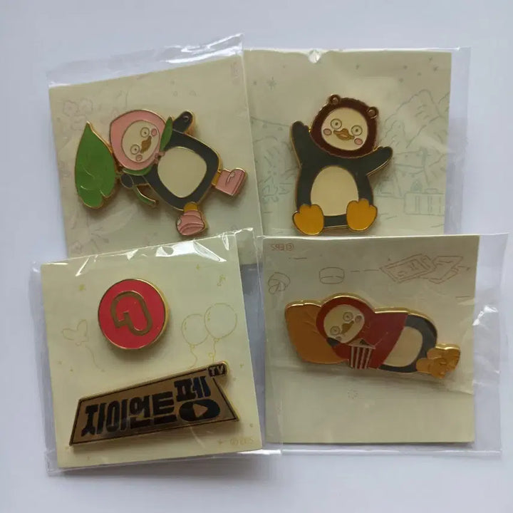 [BUNJANG] Pengsoo Badge Bundle Set / 일괄)펭수 뺏지 팝니다.