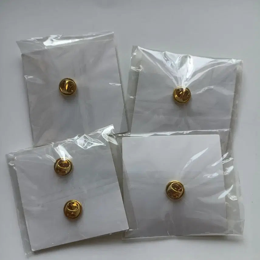 [BUNJANG] Pengsoo Badge Bundle Set / 일괄)펭수 뺏지 팝니다.
