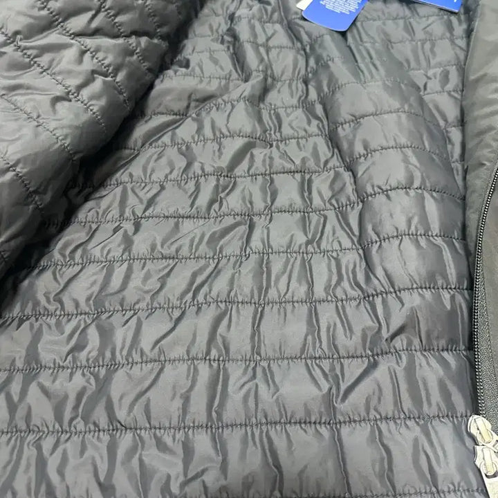 [SOLD OUT] 까웨 x 엔지니어드가먼츠 파카 새상품 판매해요