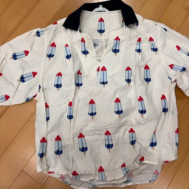 [BUNJANG] Pushbutton Ice Cream Pattern Short Sleeve Shirt (Size S) / 푸시버튼 아이스크림 패턴 반팔 셔츠s