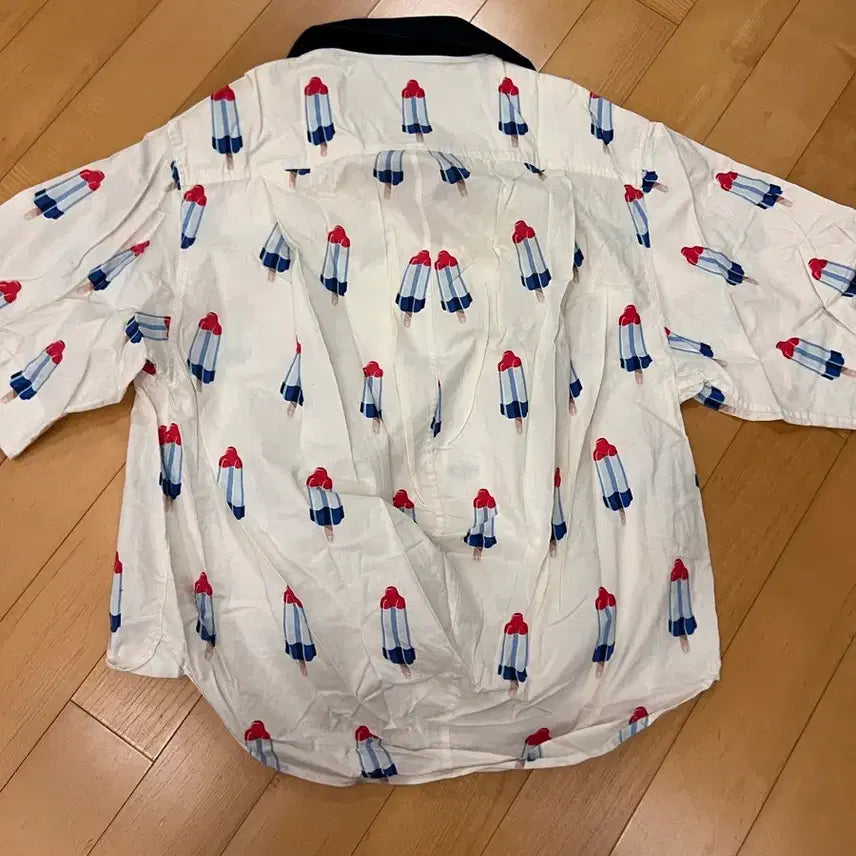 [BUNJANG] Pushbutton Ice Cream Pattern Short Sleeve Shirt (Size S) / 푸시버튼 아이스크림 패턴 반팔 셔츠s