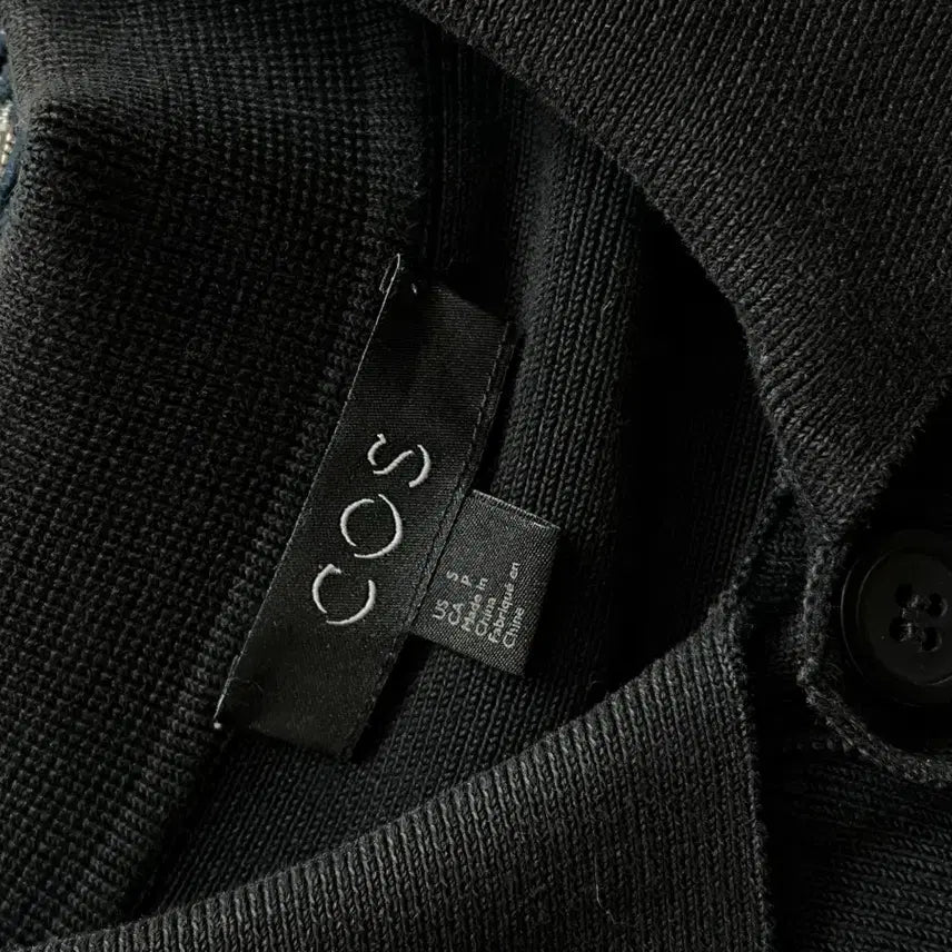 [SOLD OUT] COS 가디건