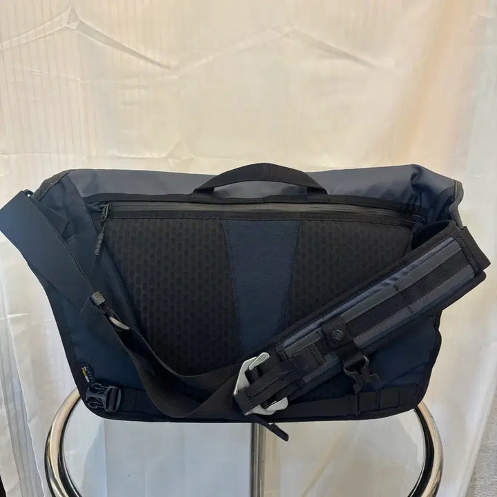 [SOLD OUT] 정품 팀벅2 이스페셜 메신저 크로스백