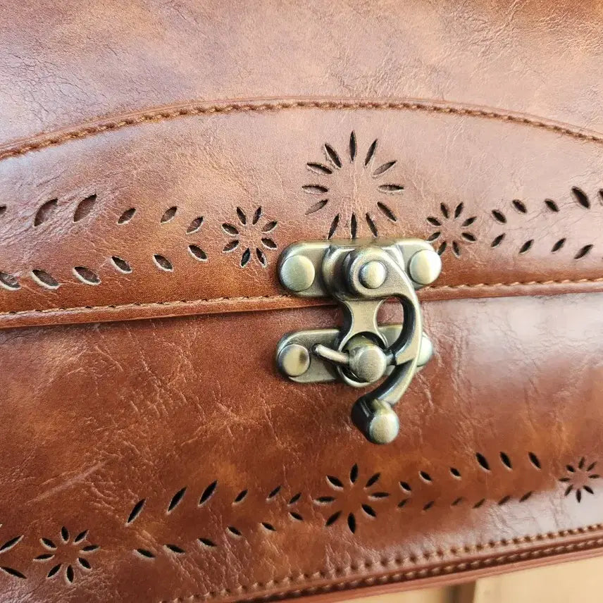 [BUNJANG] Eco Susi Vegan Leather Messenger Bag / 에코수시 비건가죽 메신저백