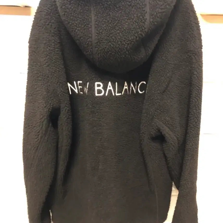 [BUNJANG] New Balance Fleece Hoodie Jacket (Size L) / 뉴발란스 뽀글이 후리스 후드 점퍼 사이즈L