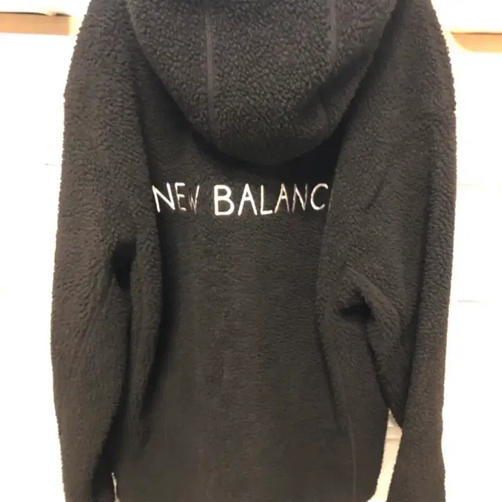 [BUNJANG] New Balance Fleece Hoodie Jacket (Size L) / 뉴발란스 뽀글이 후리스 후드 점퍼 사이즈L
