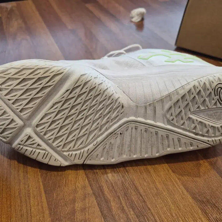 [BUNJANG] UnfreaSLow 2 Basketball Shoes / 언프레아스로우2 270 농구화