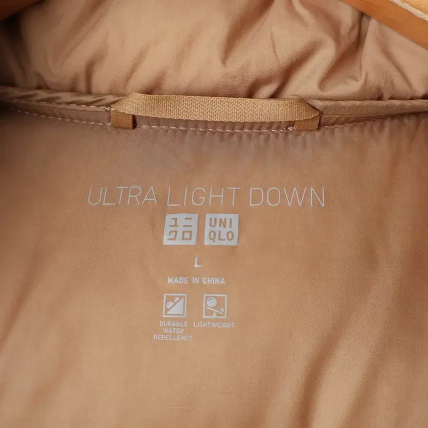 [BUNJANG] Uniqlo Ultra Light Down Vest Beige L / 77/유니클로 울트라라이트 다운 조끼