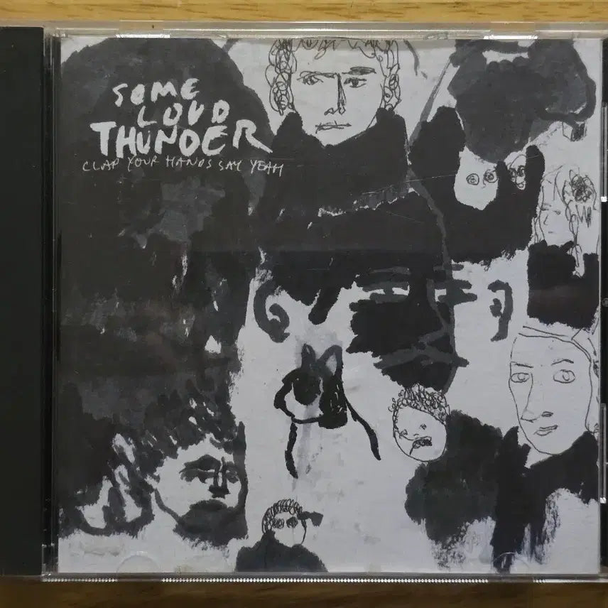 [BUNJANG] Clap Your Hands Say Yeah Some Loud Thunder CD Album / CD 음반 Clap Your Hands Say Yeah - 영국반 초판