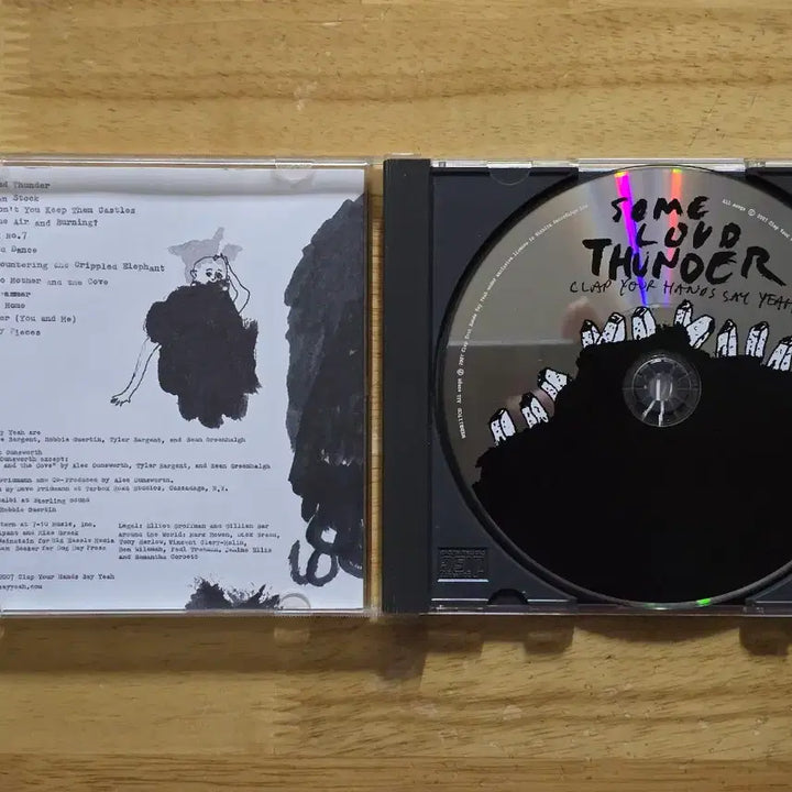 [BUNJANG] Clap Your Hands Say Yeah Some Loud Thunder CD Album / CD 음반 Clap Your Hands Say Yeah - 영국반 초판