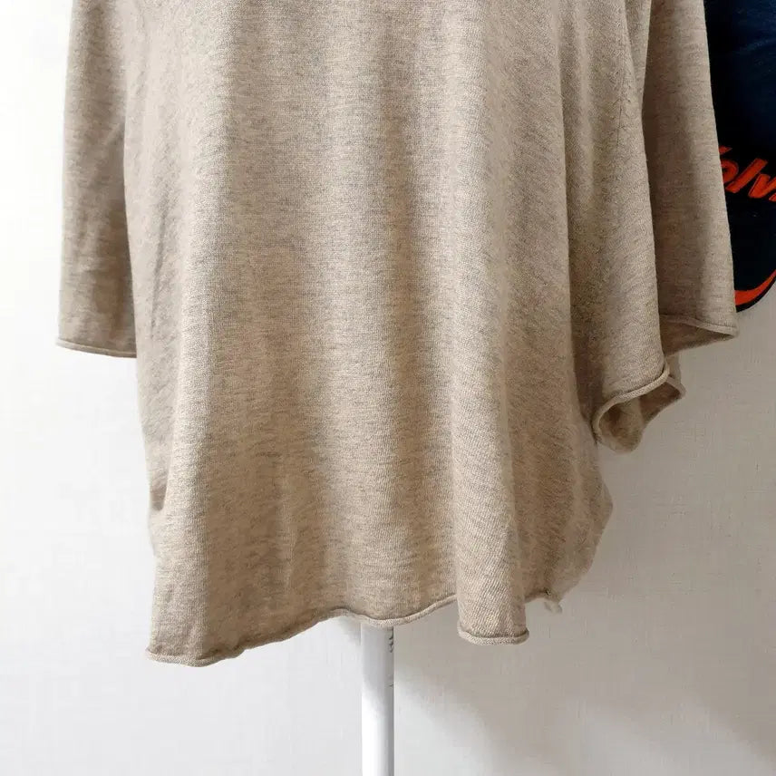 [BUNJANG] JOIE Cashmere Turtleneck Knit Sweater Beige / JOIE 캐시미어 가오리핏 터틀넥니트 66 베이지 M