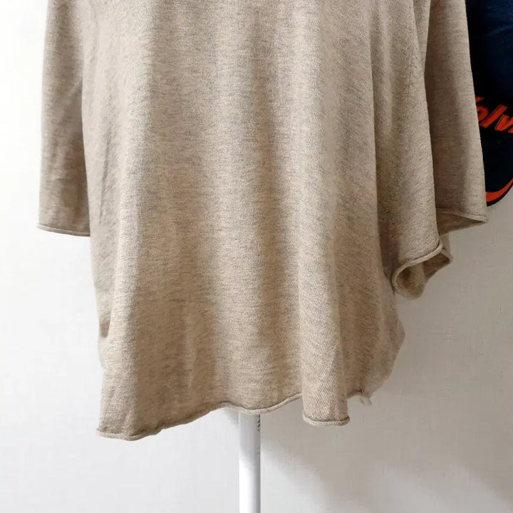 [BUNJANG] JOIE Cashmere Turtleneck Knit Sweater Beige / JOIE 캐시미어 가오리핏 터틀넥니트 66 베이지 M