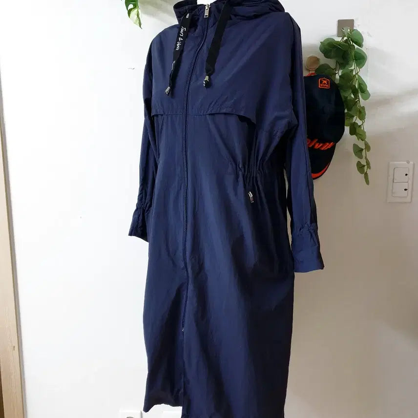 [BUNJANG] Visit 20SS Long Windbreaker Navy / 비지트 20SS 허리소매스트링 롱바람막이 55 네이비