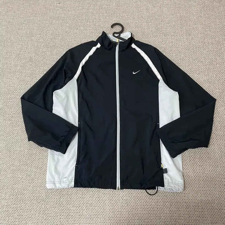 [BUNJANG] Nike Windbreaker Jacket N.7522 / L 나이키 바람막이 자켓 N.7522