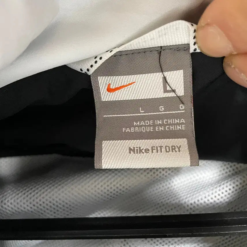 [BUNJANG] Nike Windbreaker Jacket N.7522 / L 나이키 바람막이 자켓 N.7522