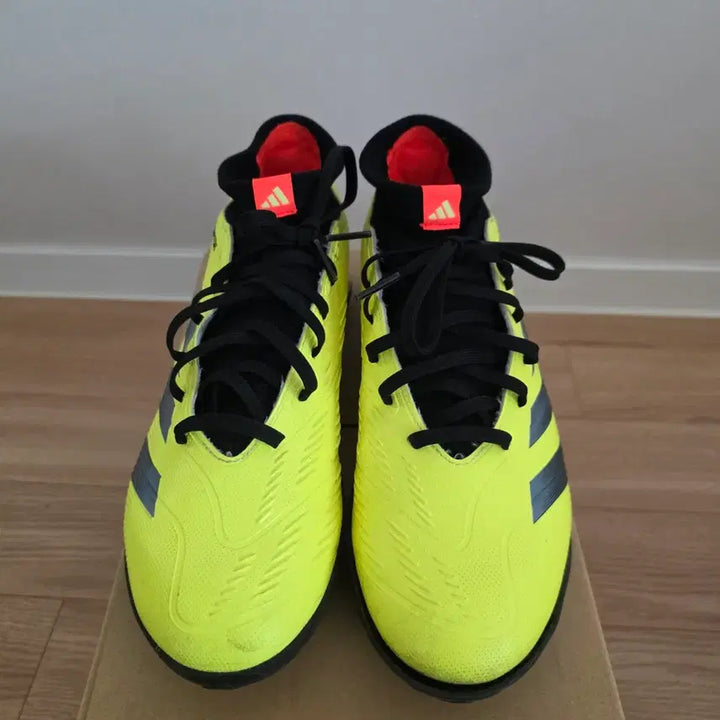 [BUNJANG] Adidas Soccer Cleats Fluorescent Yellow 270 / 아디다스 축구화 형광 노랑색 270