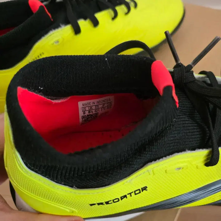 [BUNJANG] Adidas Soccer Cleats Fluorescent Yellow 270 / 아디다스 축구화 형광 노랑색 270