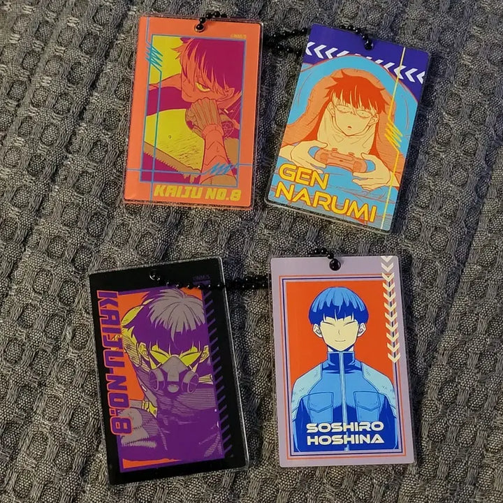 [BUNJANG] Kaiju No. 8 Narumi and Hoshina Slide Keyring Bundle / [개봉/전시] 괴수 8호 원화전 슬라이드 키링 나루미 호시나 일괄 판매