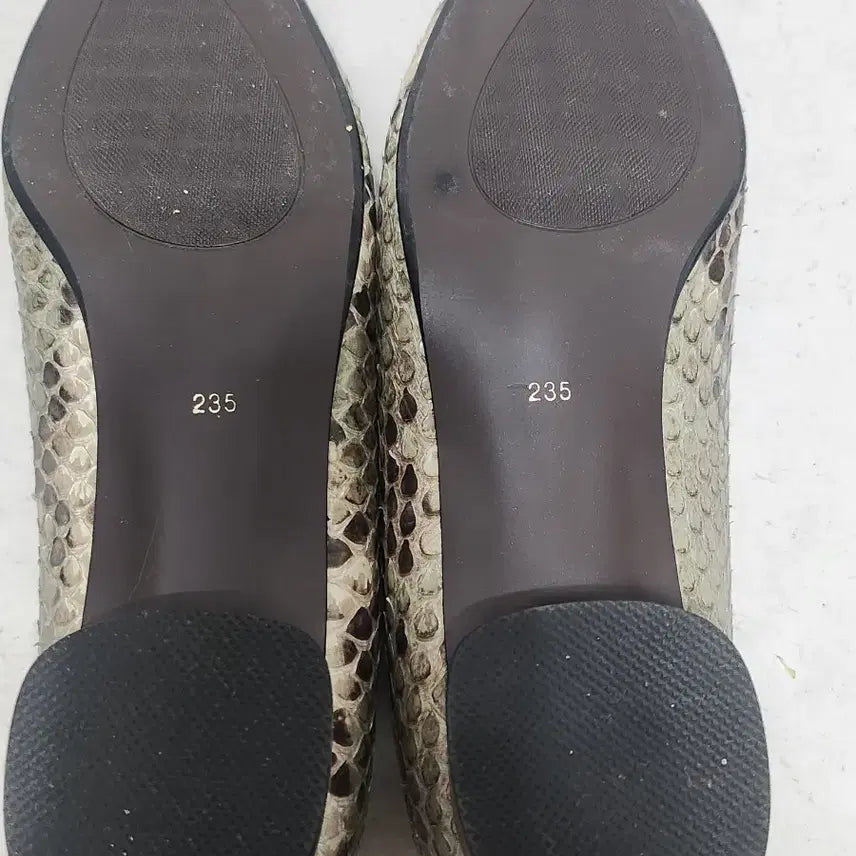 [SOLD OUT] 235 Limiti 스퀘어 뱀피 플랫 슈즈