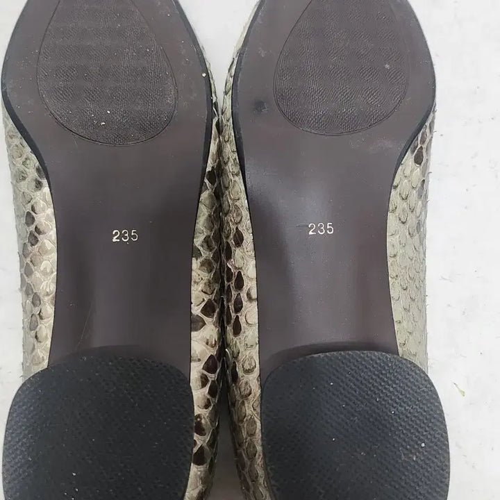 [SOLD OUT] 235 Limiti 스퀘어 뱀피 플랫 슈즈