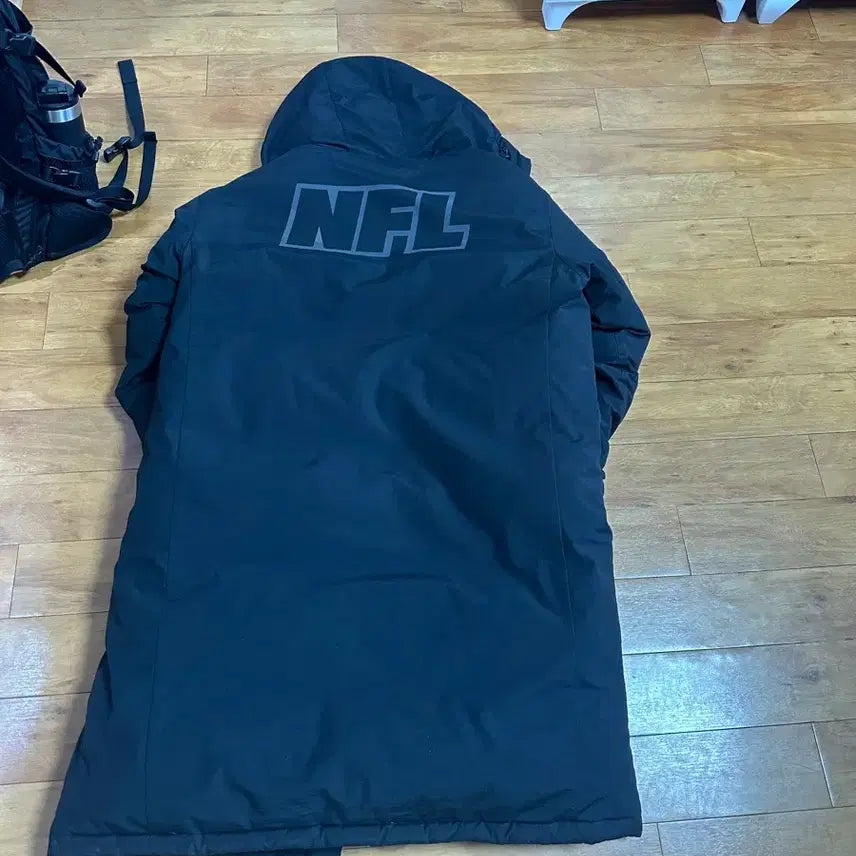 [BUNJANG] NFL Semi-Overfit Duck Down Long Padded Jacket / NFL(엔에프엘) 세미오버핏 덕다운 패딩