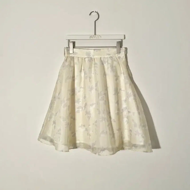 [BUNJANG] Ivory Floral Pattern Flare Mini Skirt / 아이보리 플라워 꽃 플로럴 패턴 밴딩 플레어 미니 치마 스커트