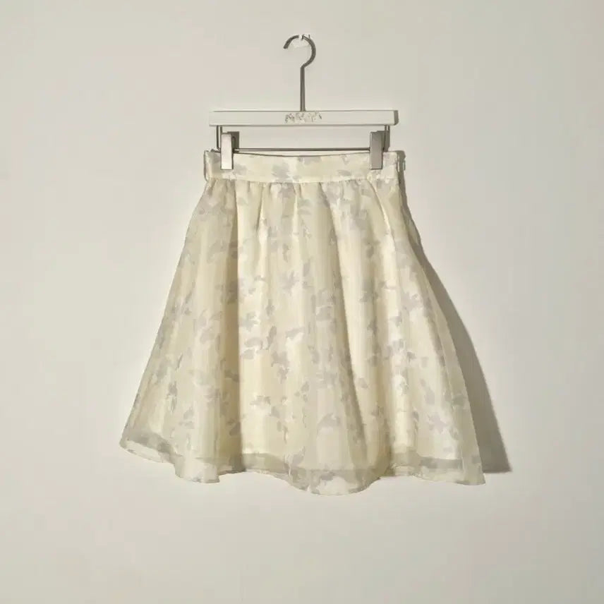 [BUNJANG] Ivory Floral Pattern Flare Mini Skirt / 아이보리 플라워 꽃 플로럴 패턴 밴딩 플레어 미니 치마 스커트
