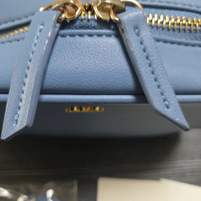 [BUNJANG] DLAB Serendipity Blue Crossbody Bag / DLAB Serendipity 블루 크로스백
