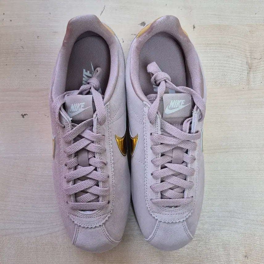 [BUNJANG] Nike Classic Cortez SE Sneakers / 나이키 클래식 코르테즈 SE 스니커즈