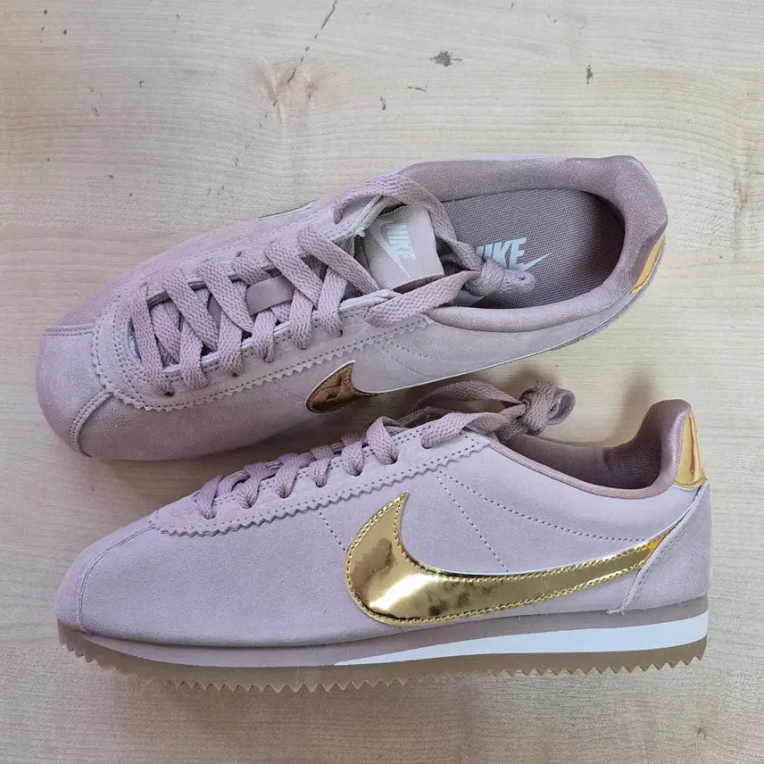 [BUNJANG] Nike Classic Cortez SE Sneakers / 나이키 클래식 코르테즈 SE 스니커즈