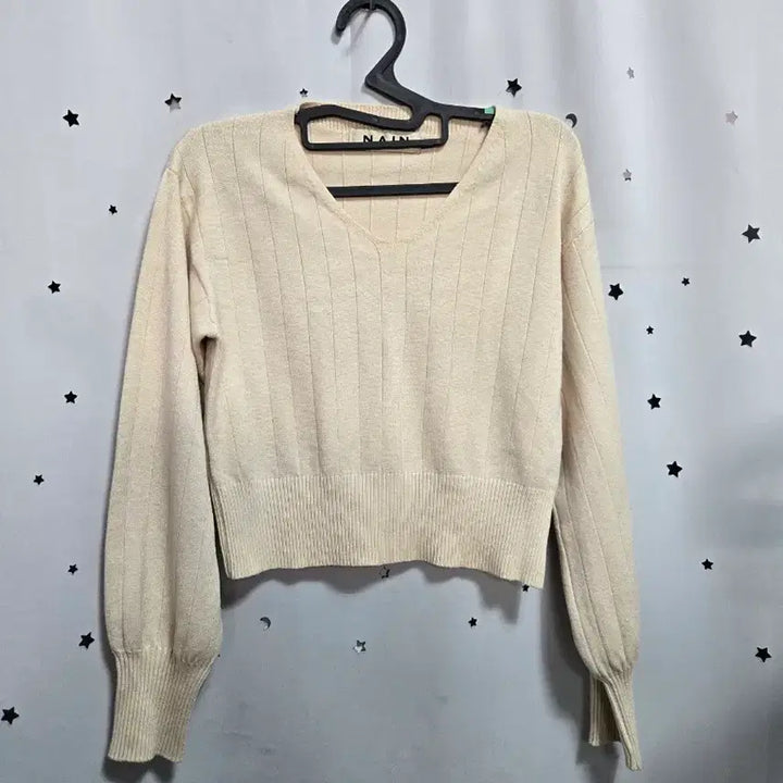 [BUNJANG] NAIN V-Neck Ribbed Knit Sweater Ivory / NAIN 나인 브이넥 골지 니트 아이보리 FREE