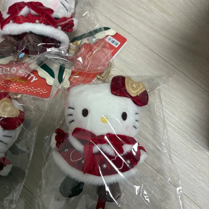[BUNJANG] Sanrio Christmas Holiday Kitty Bag Charm / 산리오 크리스마스 팝업 홀리데이 키티 가방걸이
