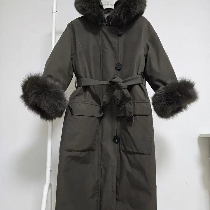 [BUNJANG] Long Khaki Padded Coat / 퍼 후드 롱 카키 패딩