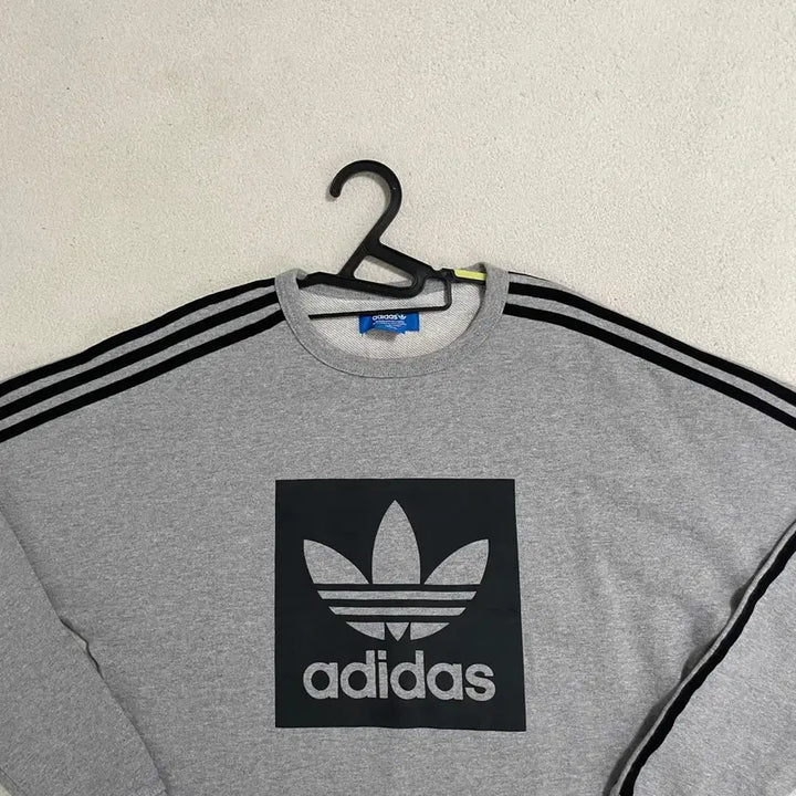 [BUNJANG] Adidas Round Neck Sweatshirt (XS) / XS 아디다스 라운드 맨투맨 B.4365