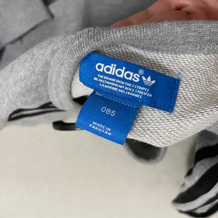 [BUNJANG] Adidas Round Neck Sweatshirt (XS) / XS 아디다스 라운드 맨투맨 B.4365