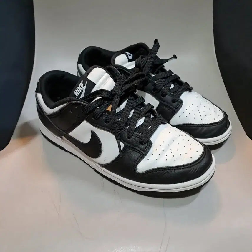 [BUNJANG] Nike Dunk Low Panda Black/White Sneakers 270mm / 나이키 덩크 로우 범고래 블랙/ 화이트 운동화 270mm