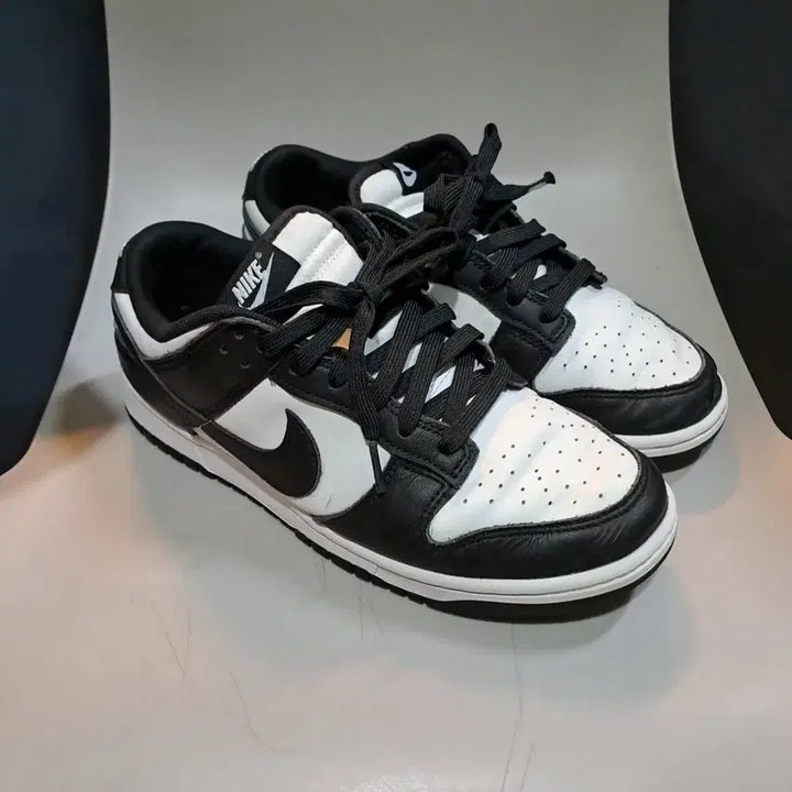 [BUNJANG] Nike Dunk Low Panda Black/White Sneakers 270mm / 나이키 덩크 로우 범고래 블랙/ 화이트 운동화 270mm