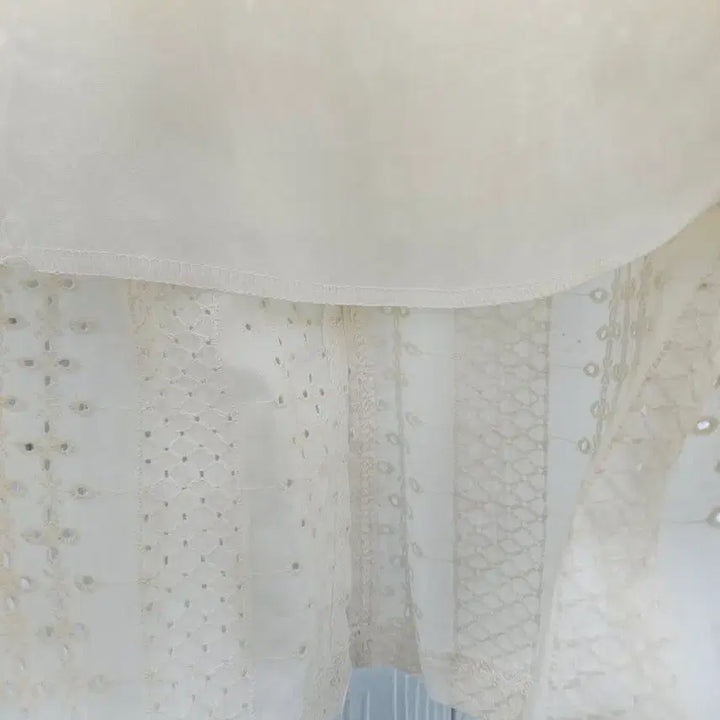 [SOLD OUT] 168.더블카라 자수펀칭 원피스