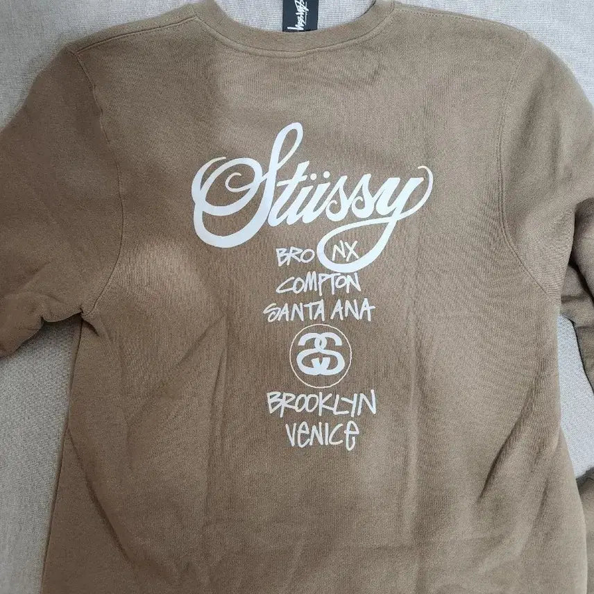[BUNJANG] Stussy World Tour Sweatshirt XL / 스투시 월드 투어 맨투맨 XL 새상품(기모)
