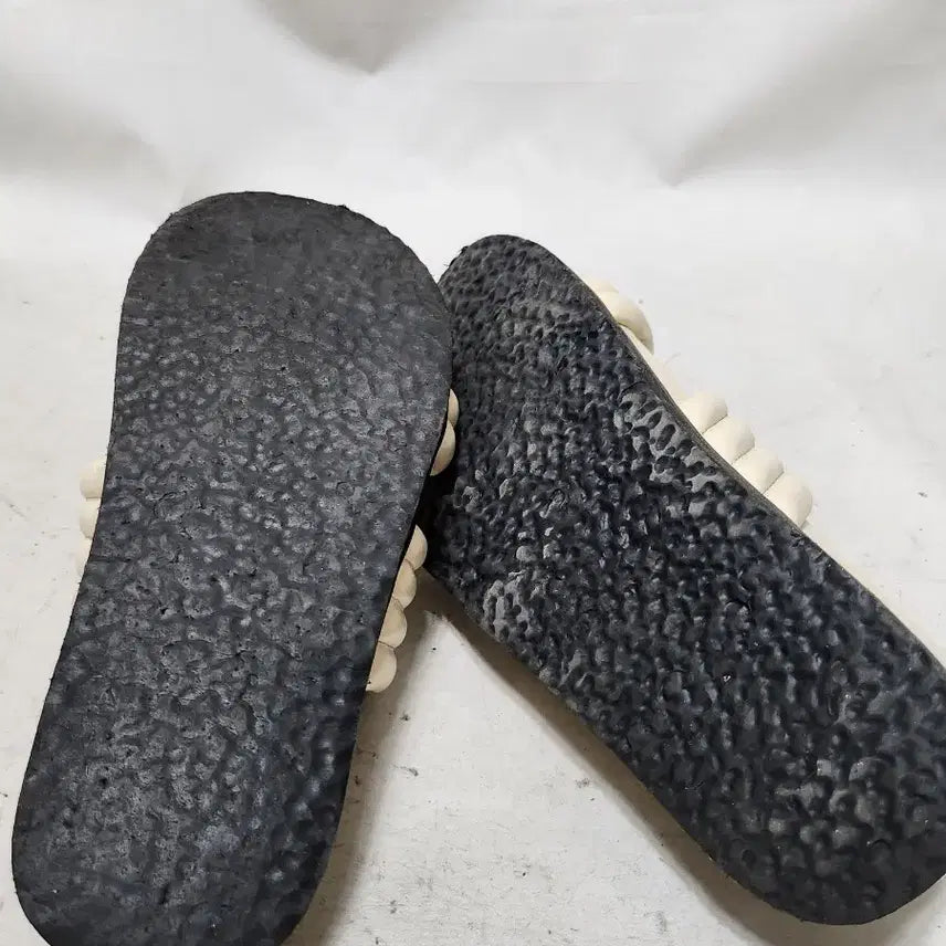 [BUNJANG] 230 Seasons Critic Sandals / 230 시즌스 크리틱 샌들 아이보리